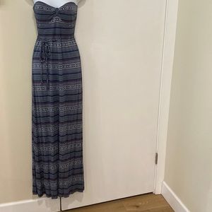 Quicksilver cut out maxi dress size small